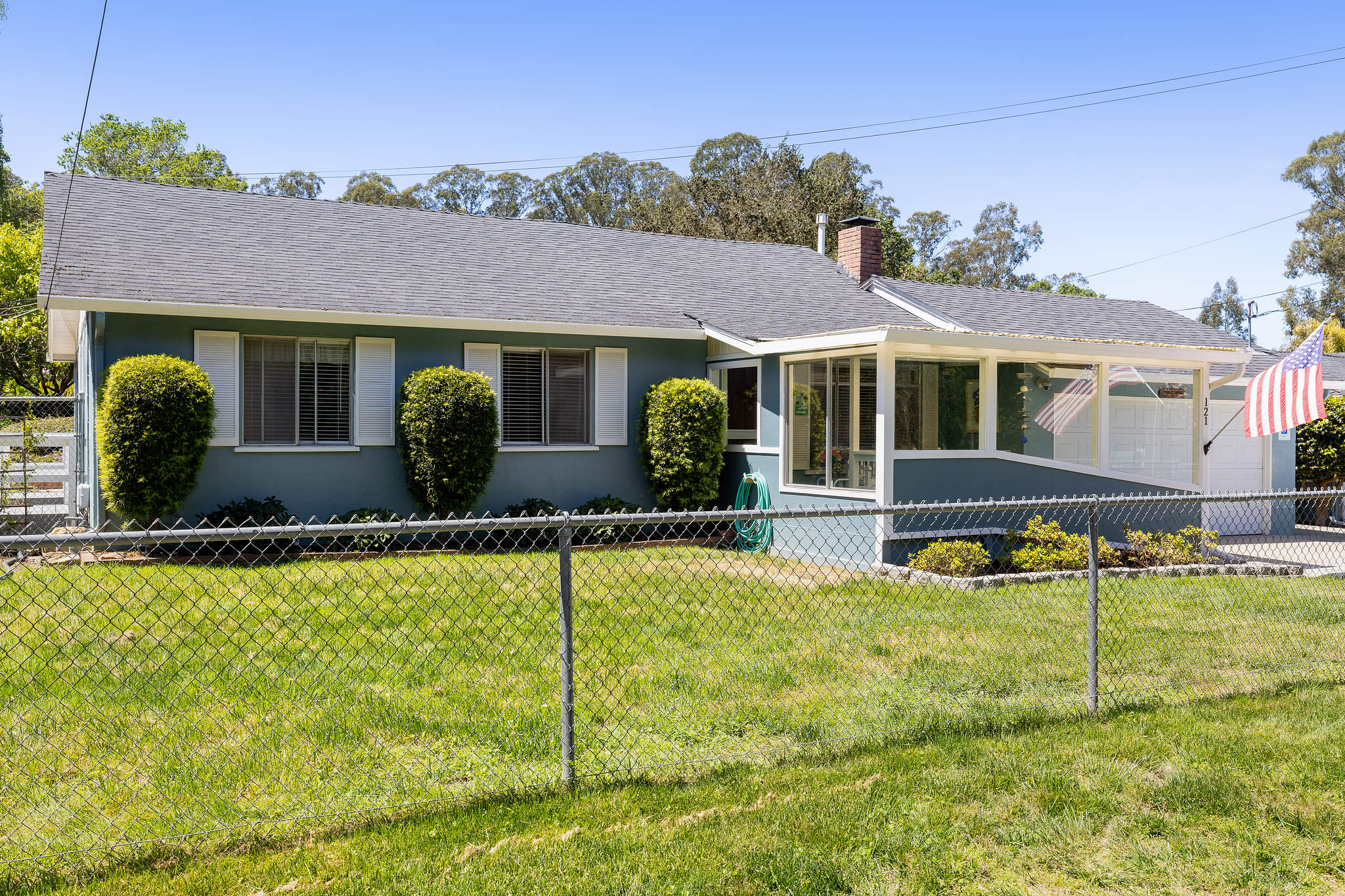 Cover Image for 123 La Selva Drive presented by Greg Leon