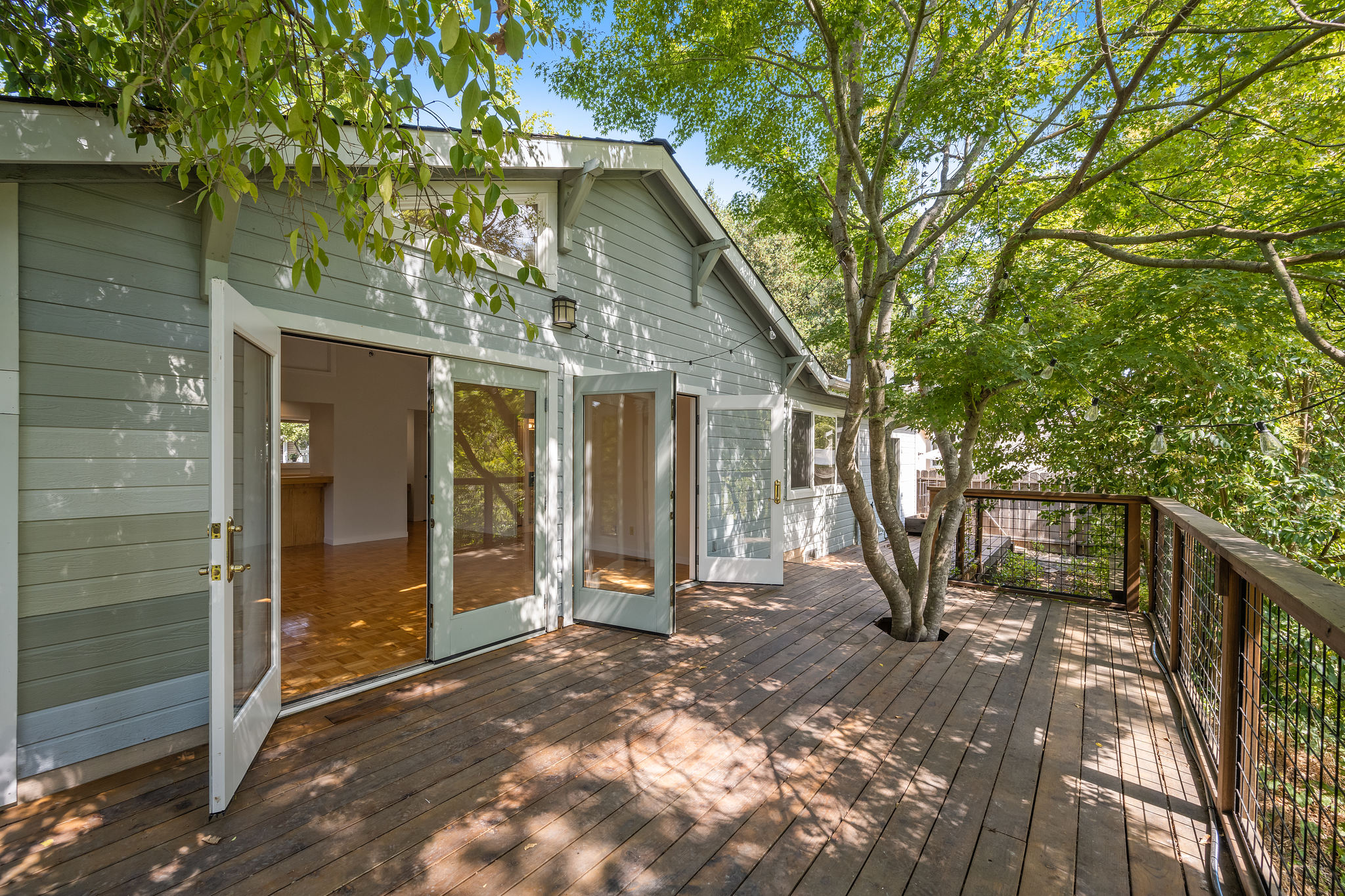 1413 Washington Street, Calistoga Presented by Brian Durnian