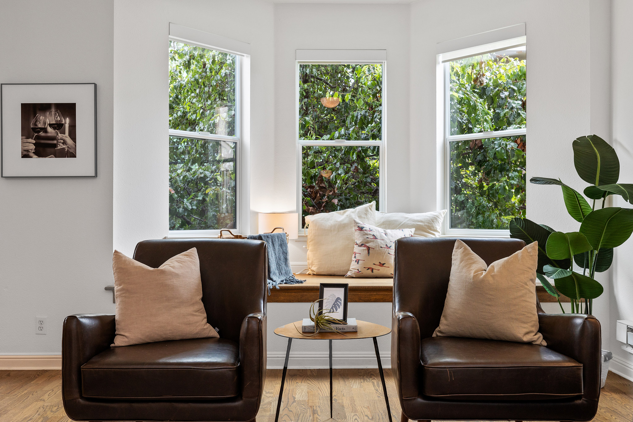 Image number 2 for slideshow of 150 Lexington Street #1