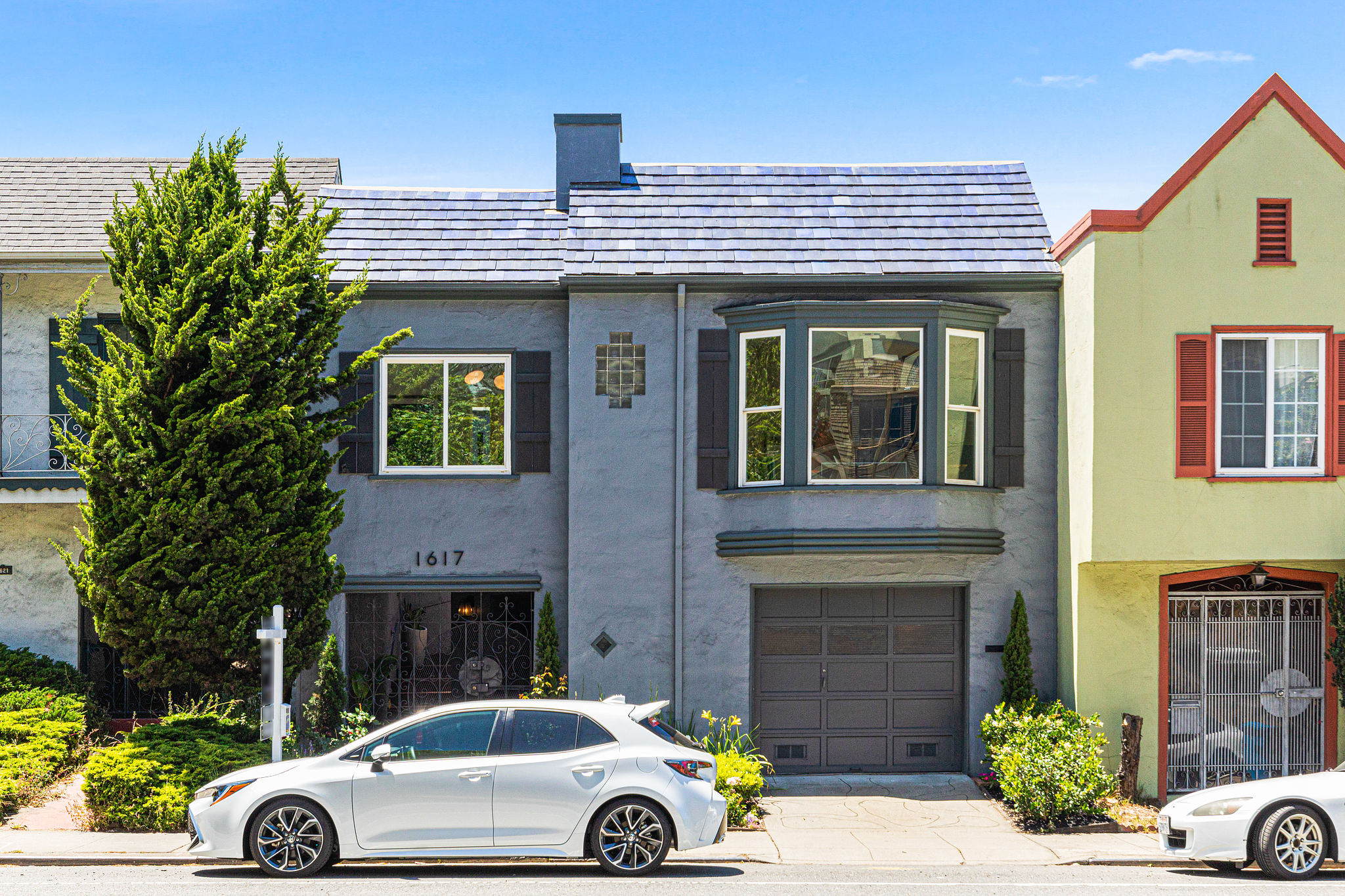 Cover Image for 1617 7th Avenue presented by Tiffany Stechschulte