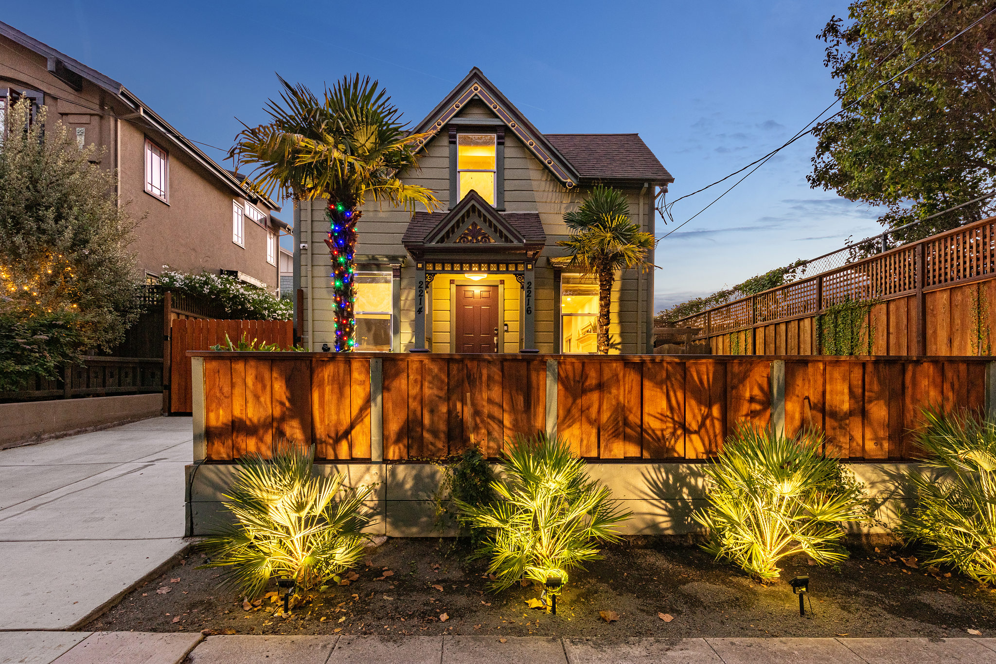 Image number 1 for slideshow of 2216 Ninth Street