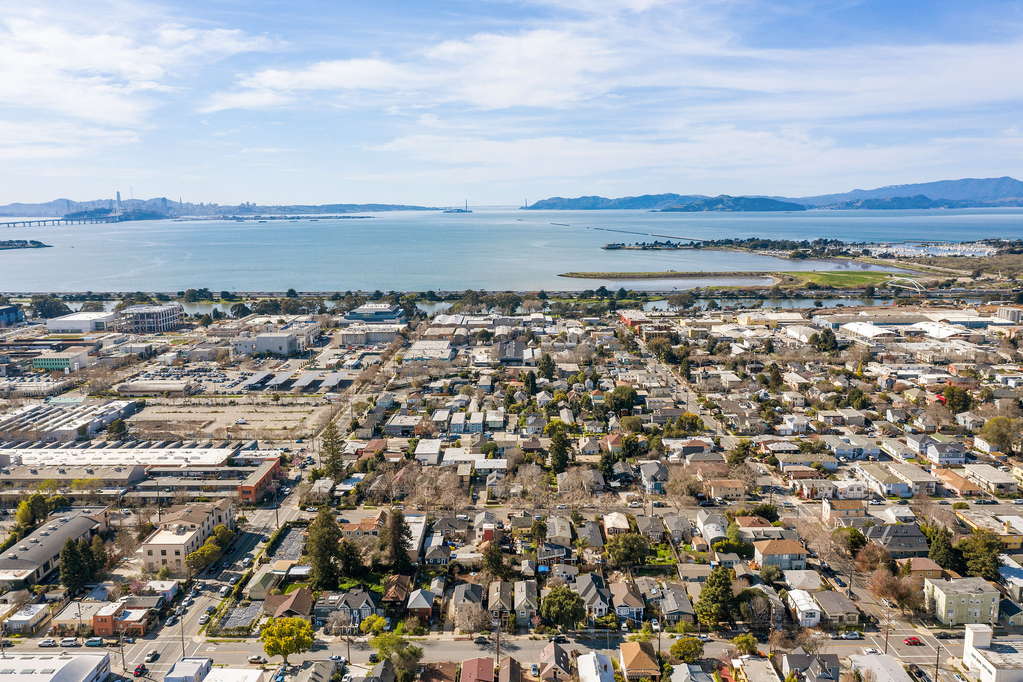 Cover Image for 2423 Ninth Street presented by Souza &  Niroomand Team
