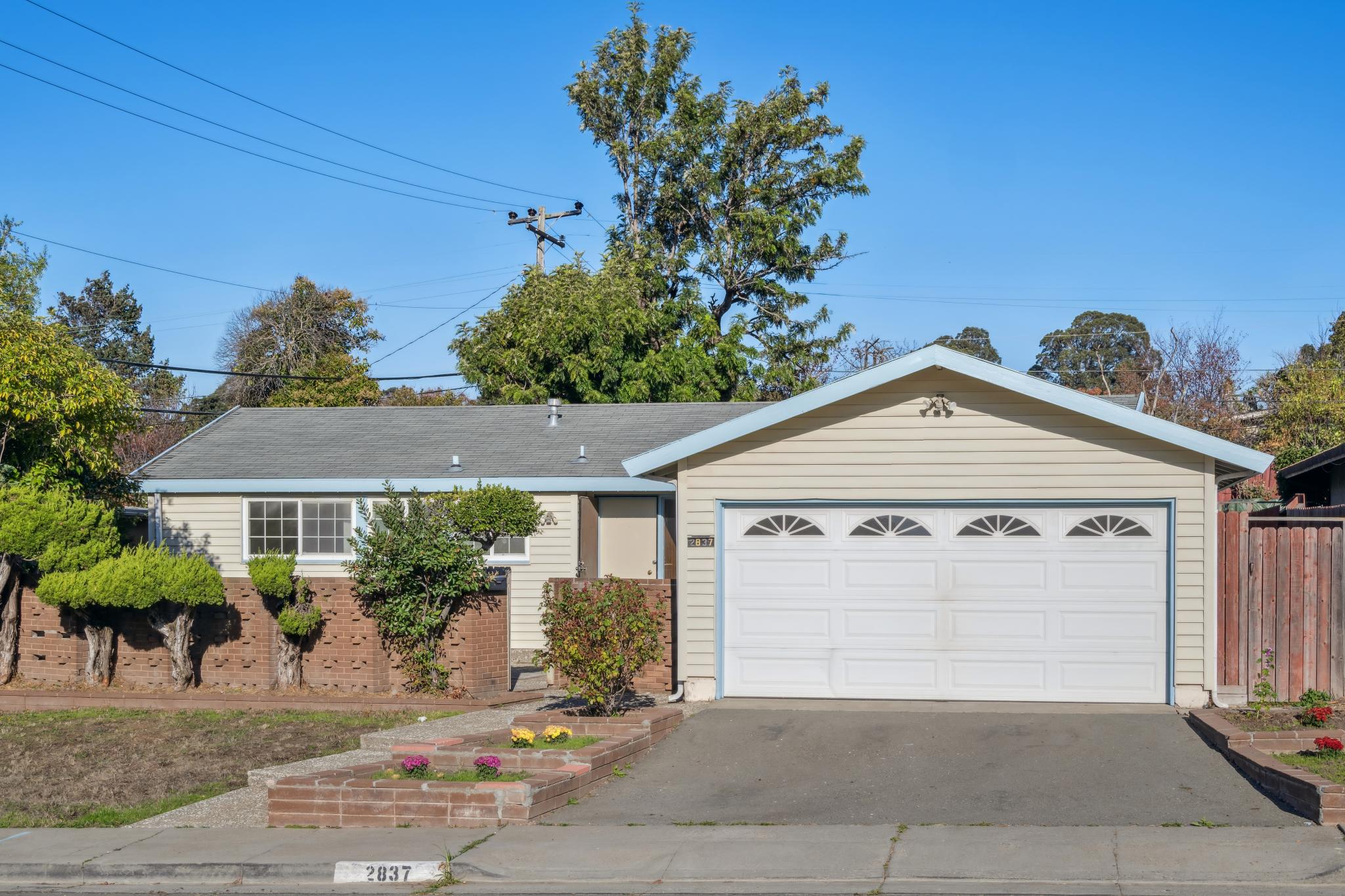 2837 Gonzaga Avenue presented by Janay Osborne
