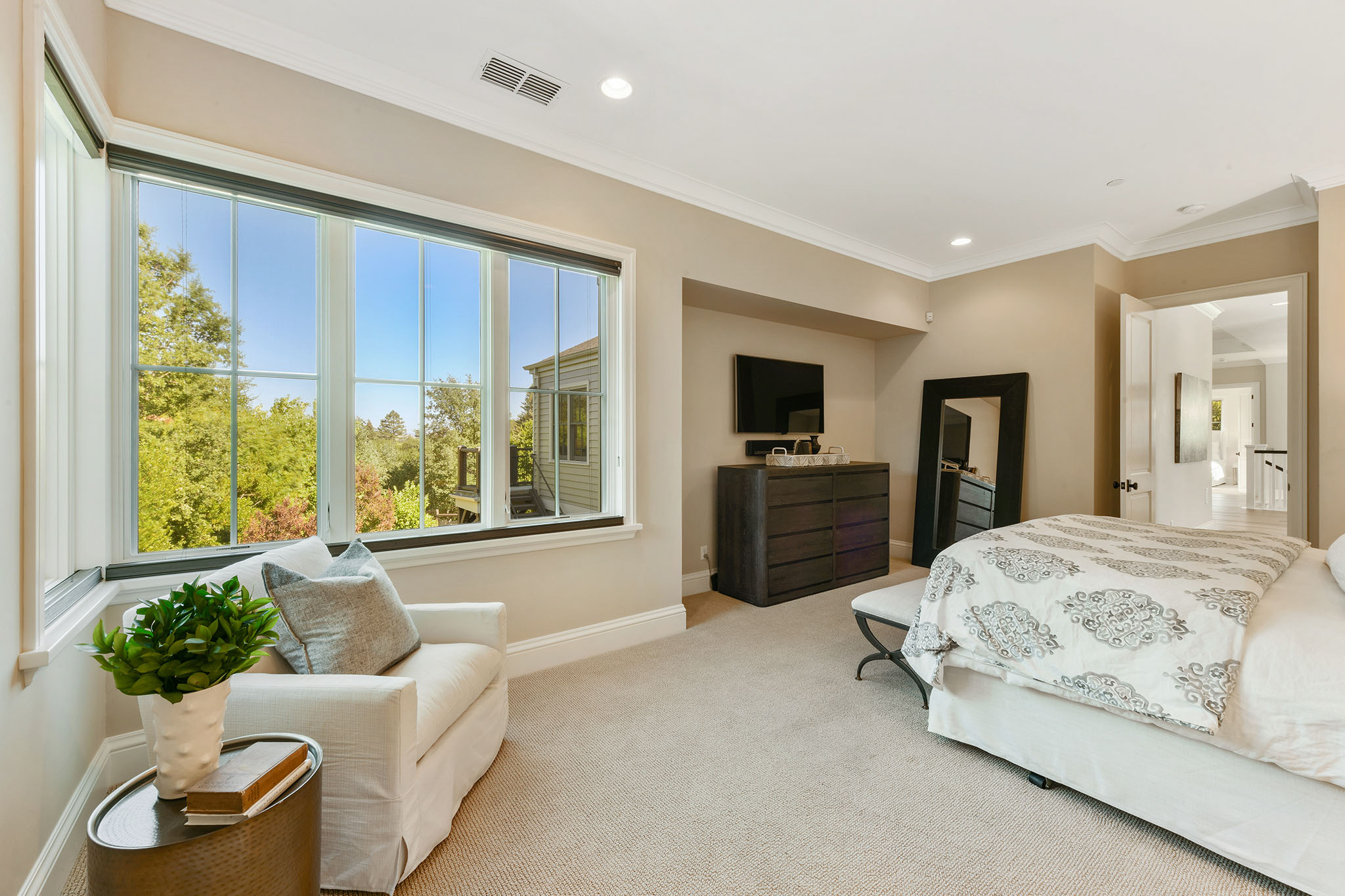 Image number 16 for slideshow of 41 Prado Way