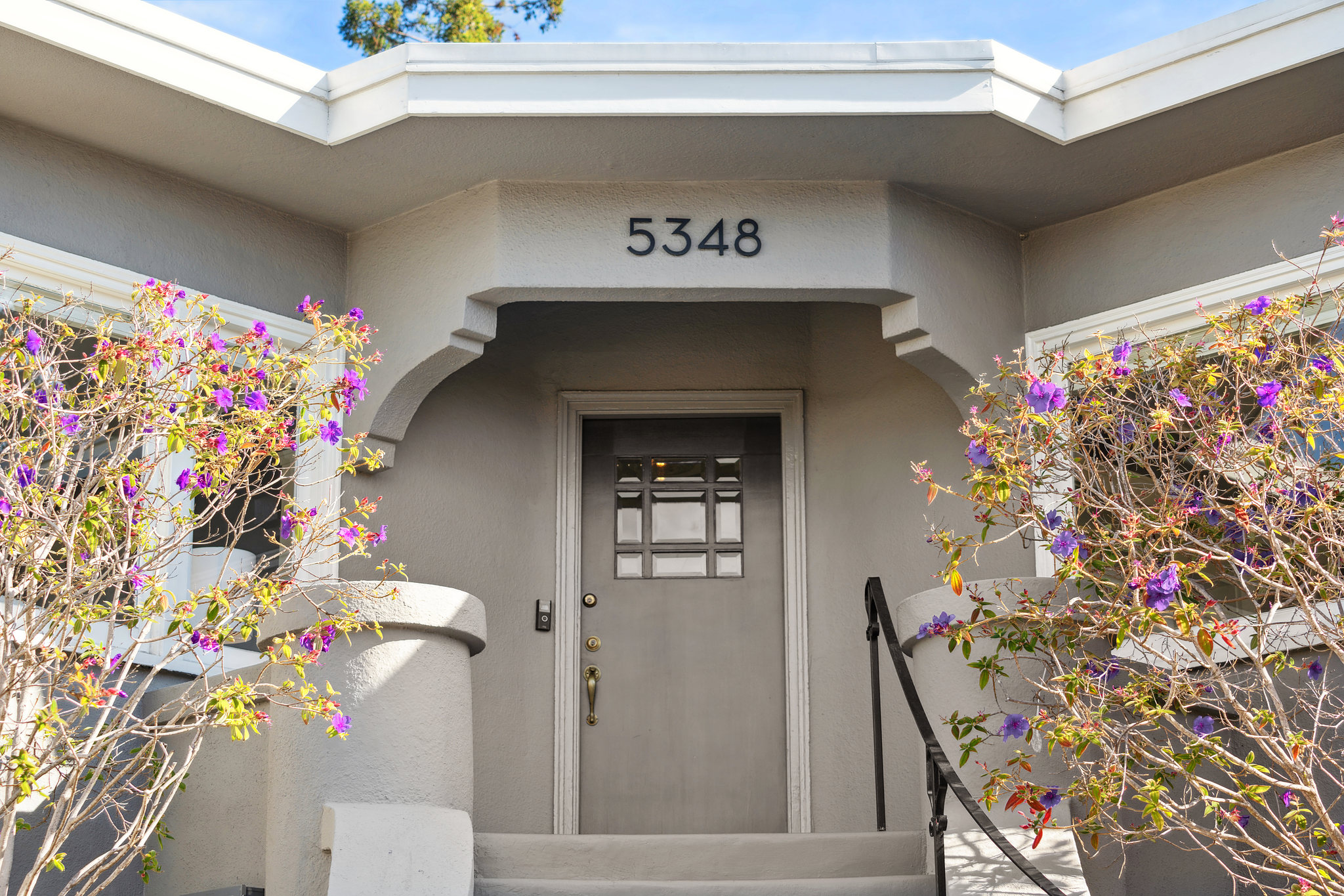 Image number 2 for slideshow of 5348 Thomas Avenue Rockridge