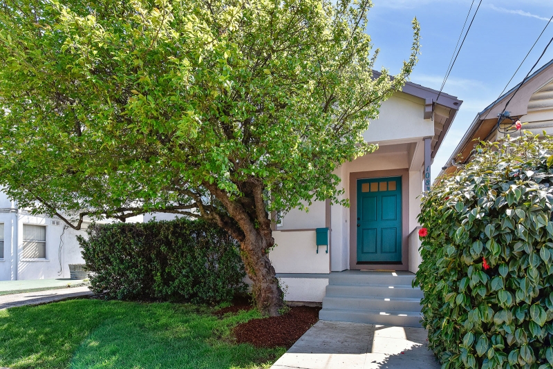 1083 Alcatraz Avenue