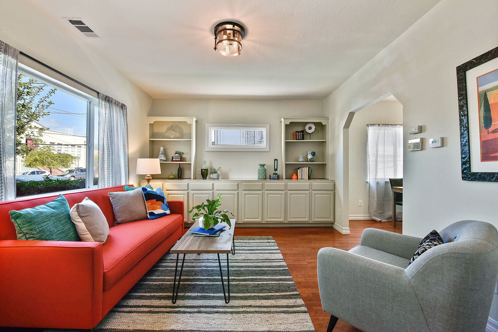 Image number 2 for slideshow of 1083 Alcatraz Avenue Oakland 94608