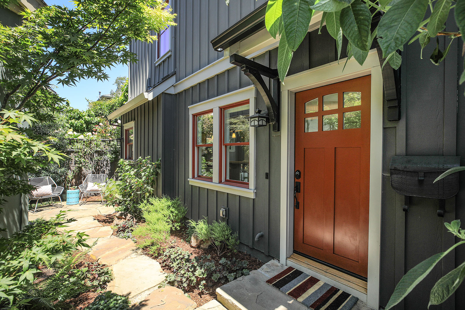 Image number 1 for slideshow of 1911 Ninth Street