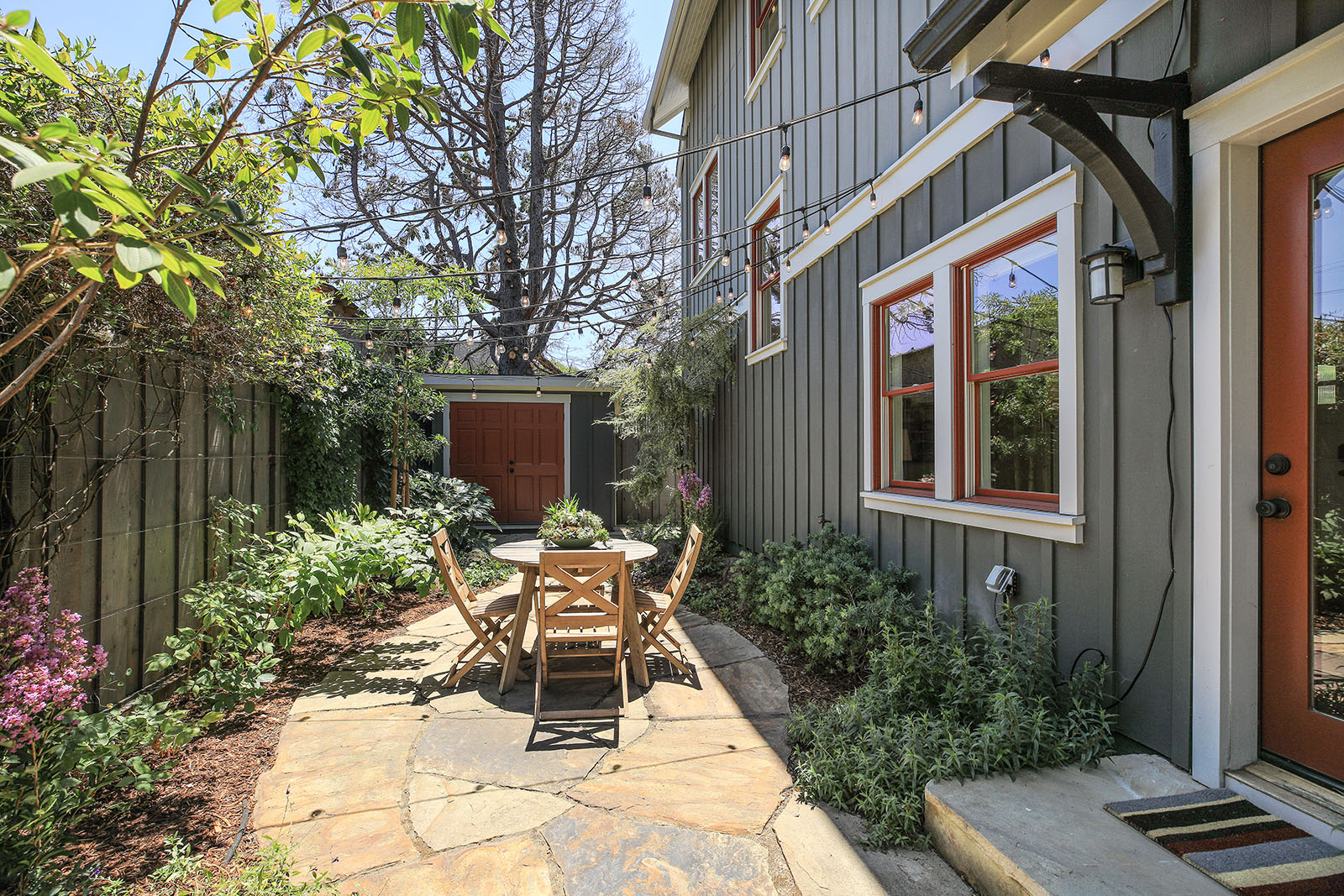 Image number 5 for slideshow of 1911 Ninth Street