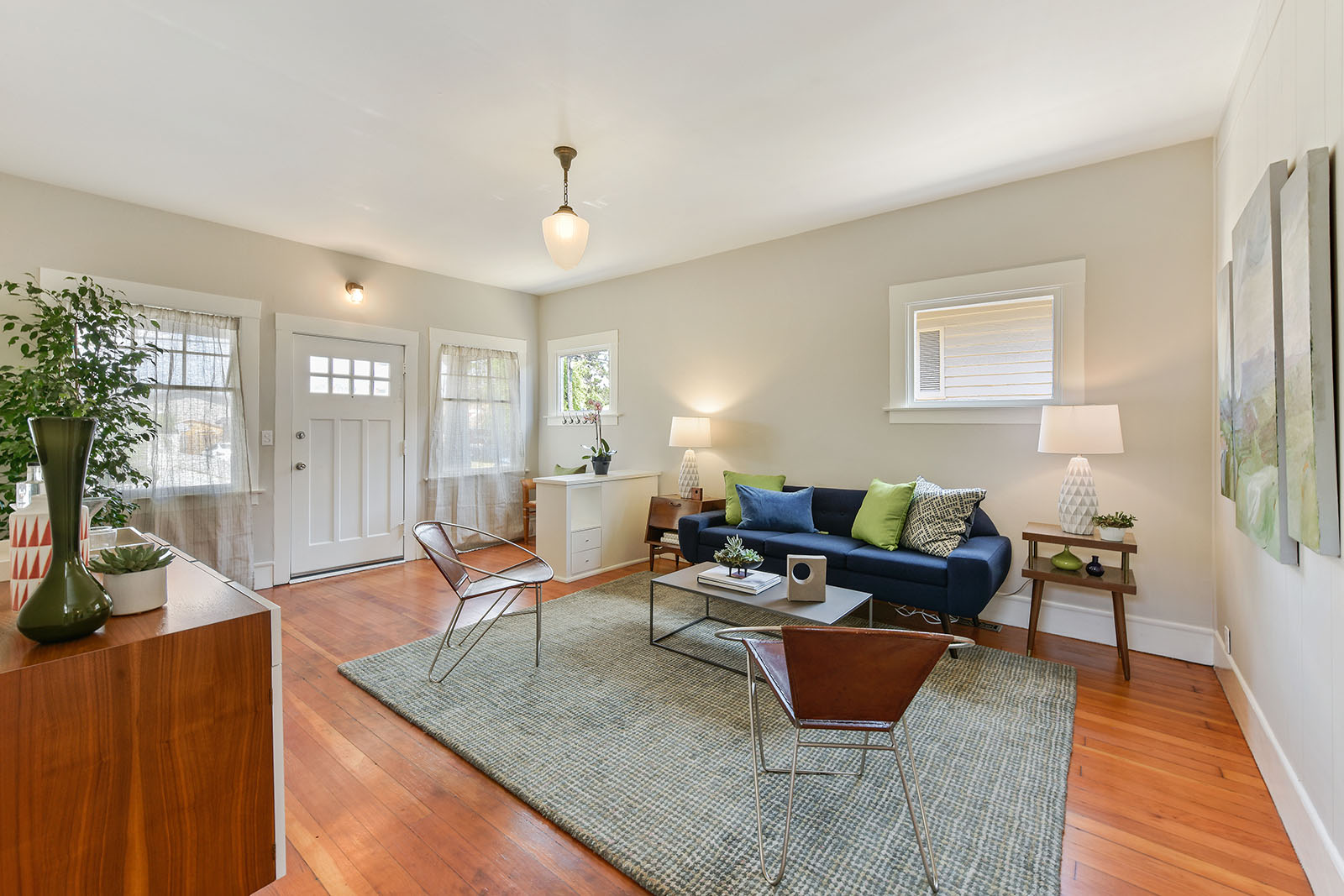 Image number 2 for slideshow of 1015 61st Street Oakland CA 94608