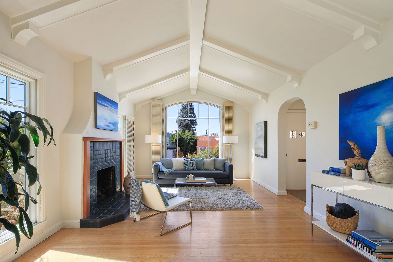 Image number 3 for slideshow of 1659 Short Street