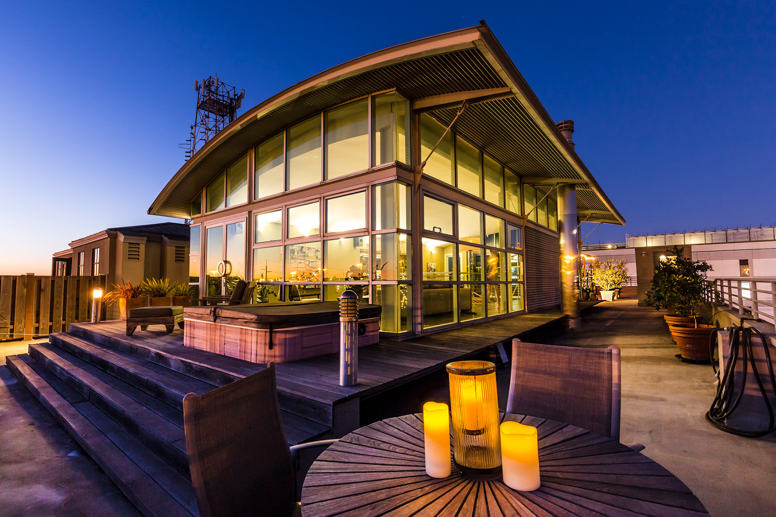 Image number 1 for slideshow of Oakland, CA -