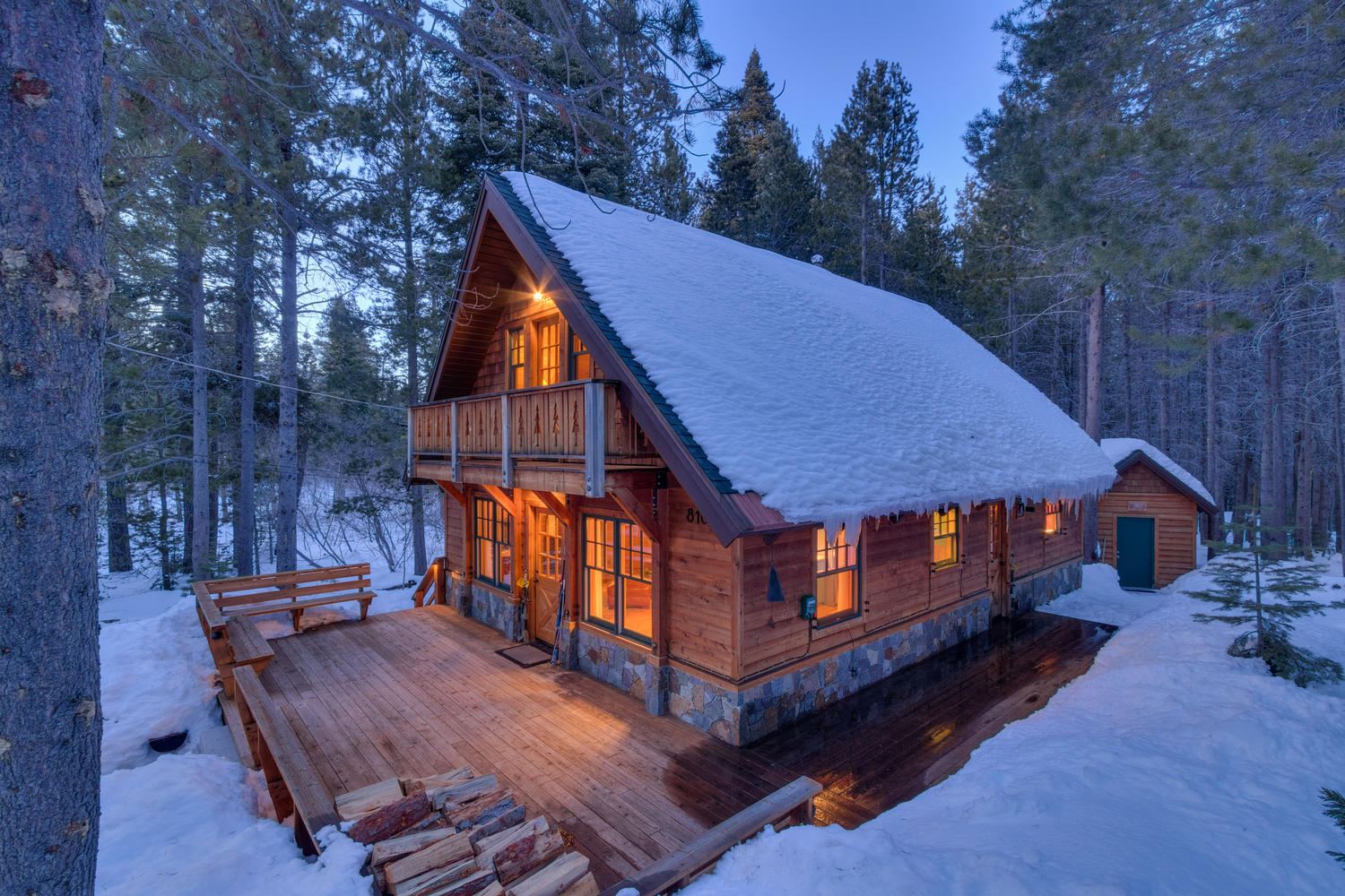 Image number 1 for slideshow of 810 Evergreen Way