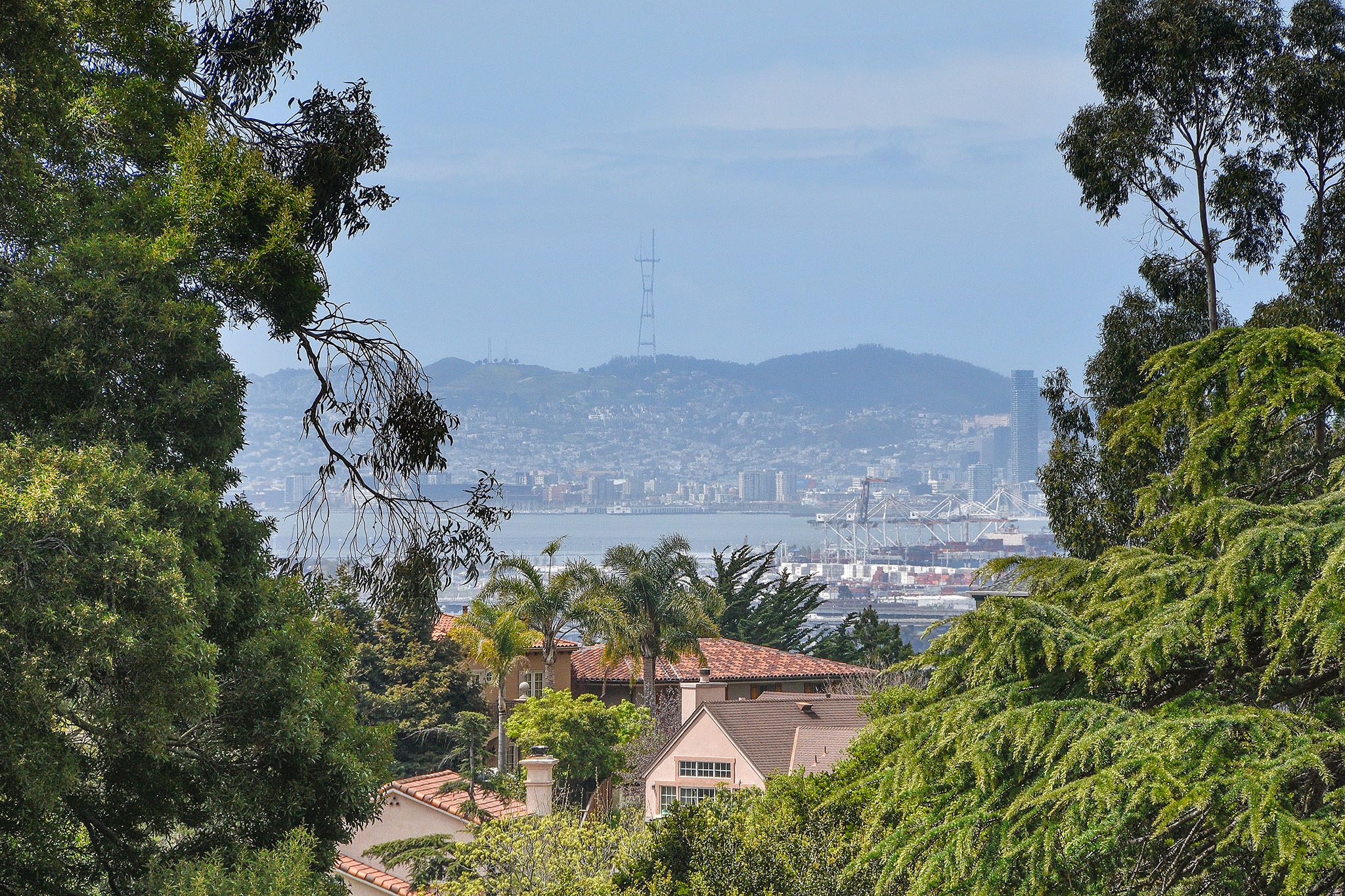 Image number 4 for slideshow of 5176 Golden Gate Avenue -