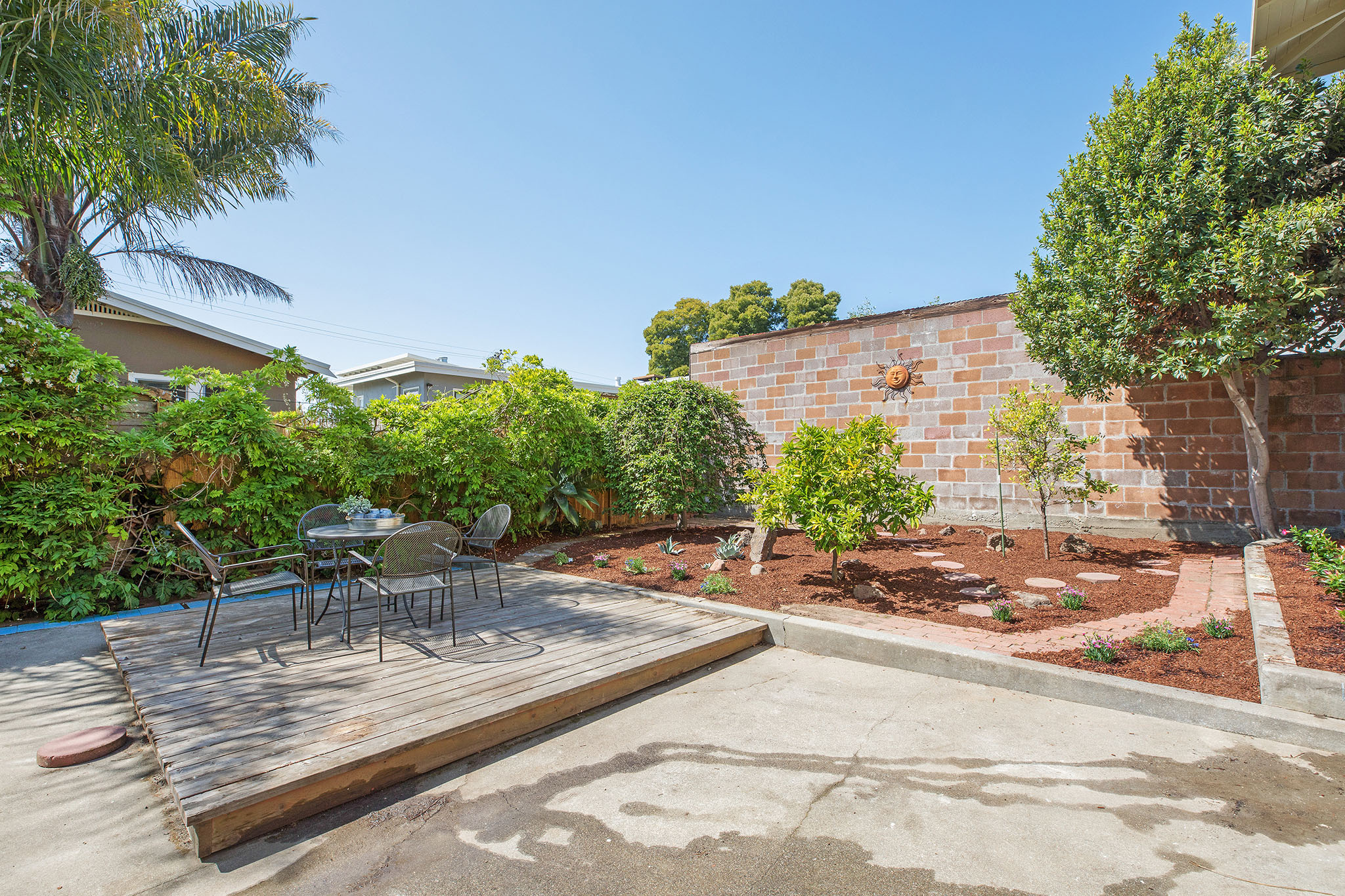 Image number 4 for slideshow of 5321 Thomas Avenue