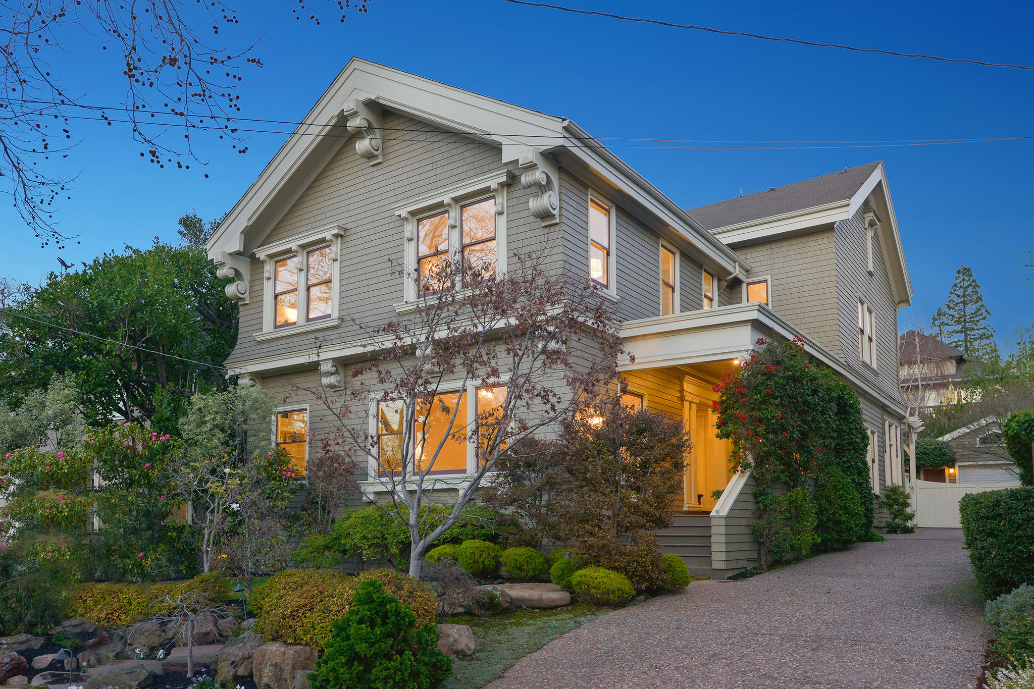 Image number 1 for slideshow of 6 Mesa Avenue