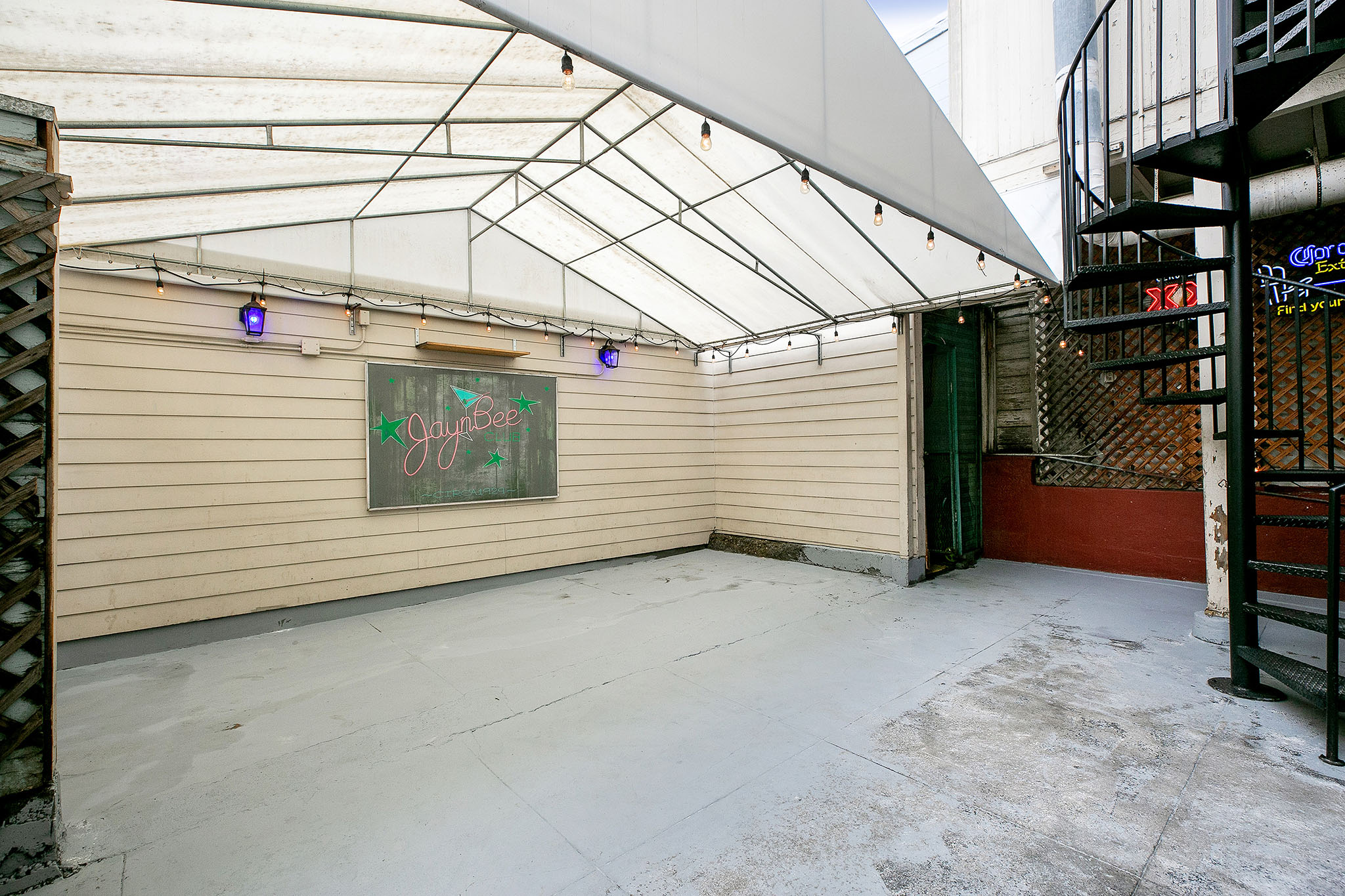 Image number 4 for slideshow of 725 York Street, San Francisco