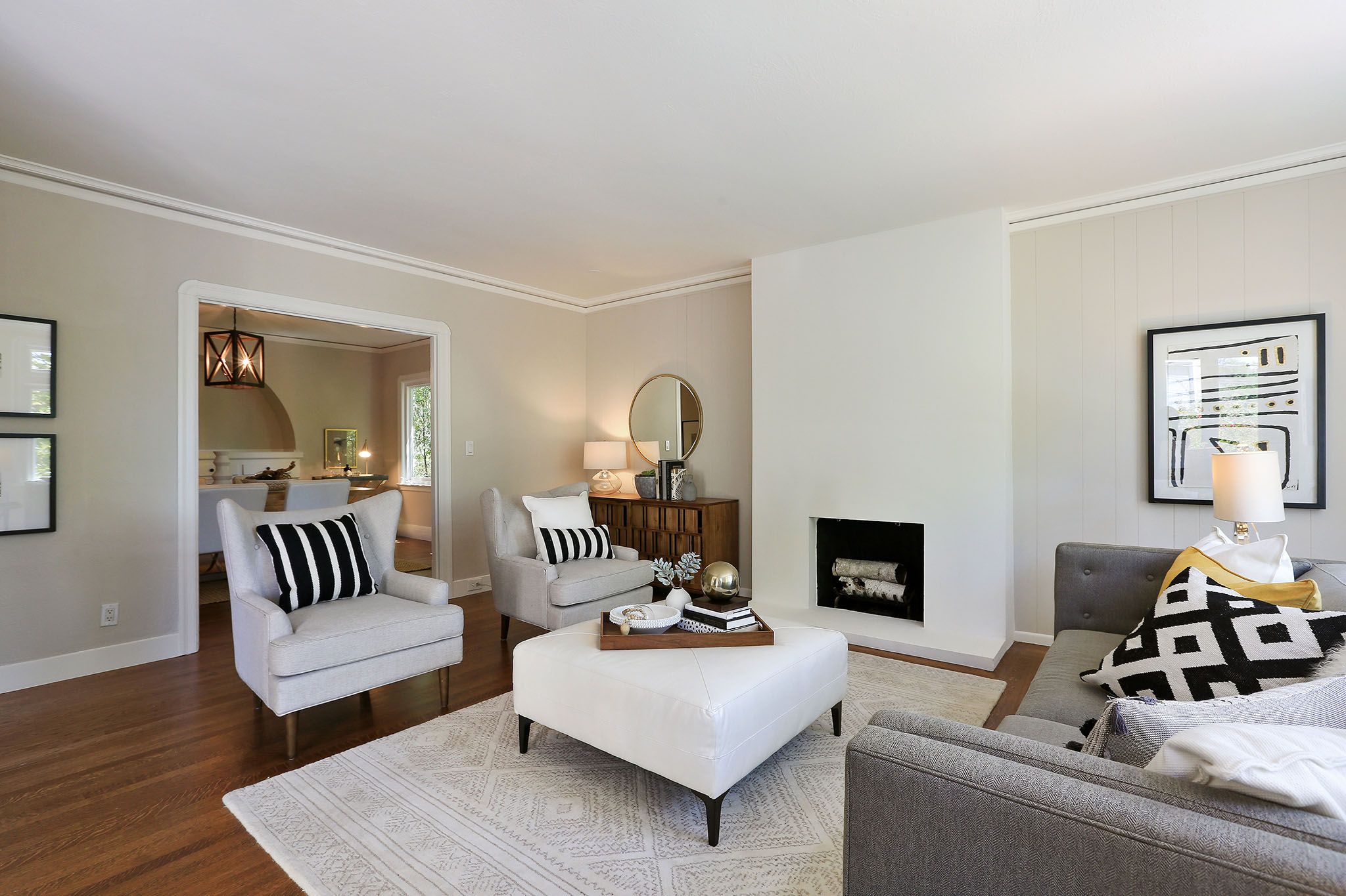 Image number 4 for slideshow of 352 Jerome Avenue