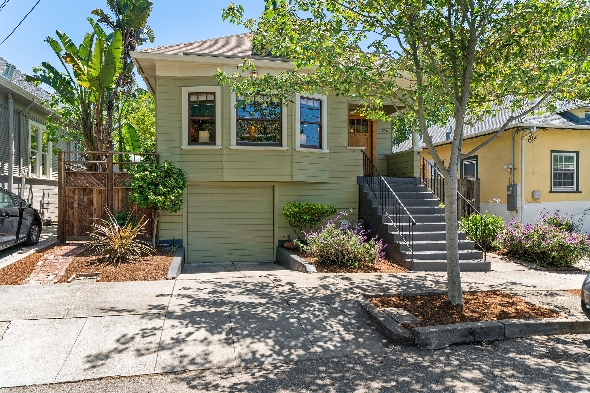 Image number 2 for slideshow of 1724 Prince Street