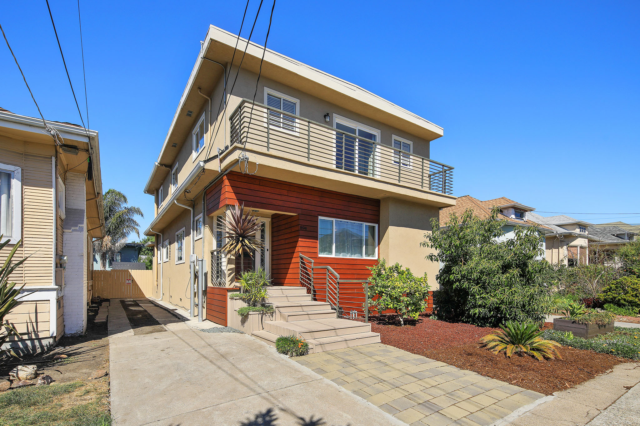 Image number 1 for slideshow of 894 56th Street