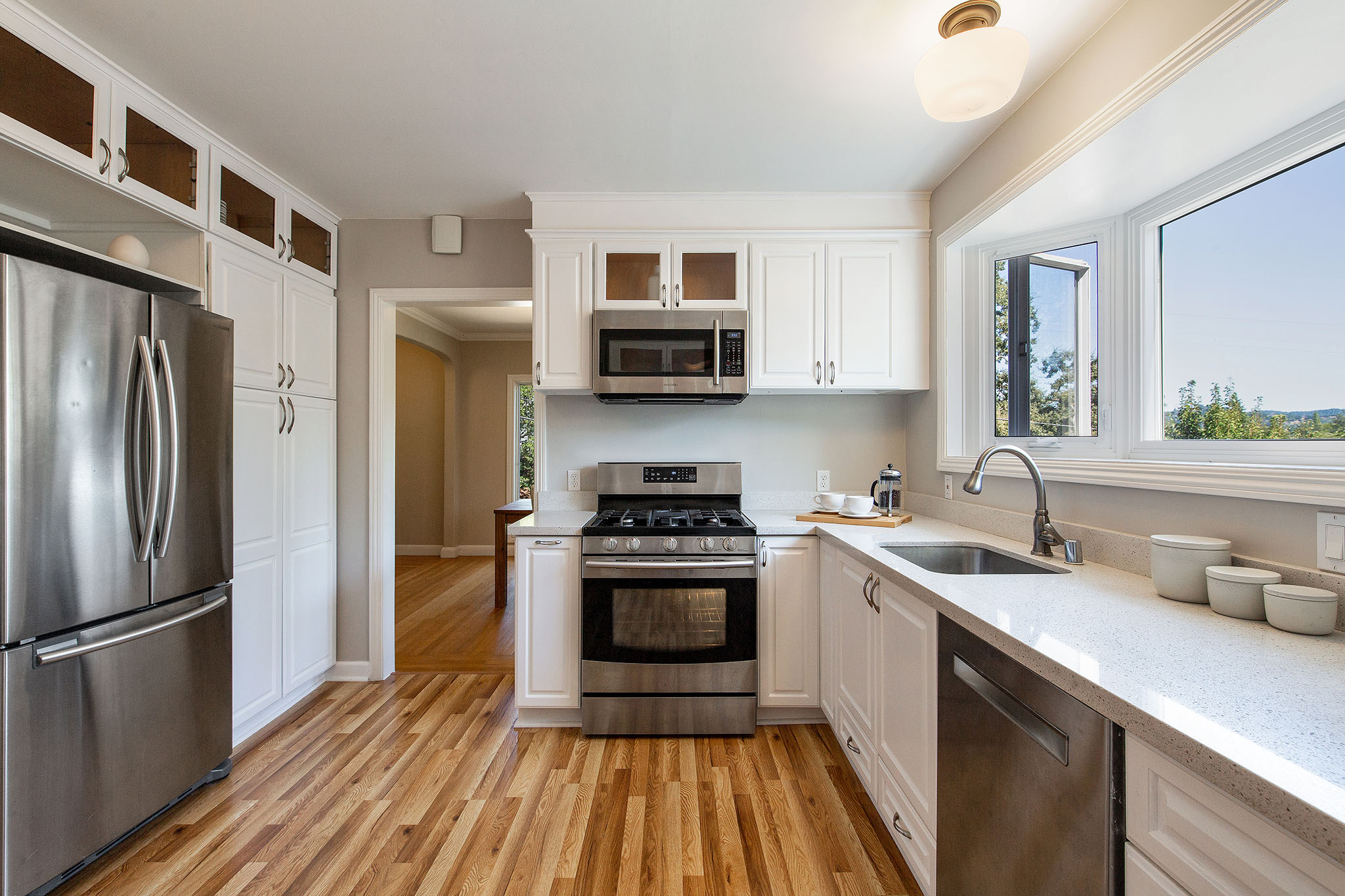 Image number 3 for slideshow of 21 Idalia Court, San Anselmo