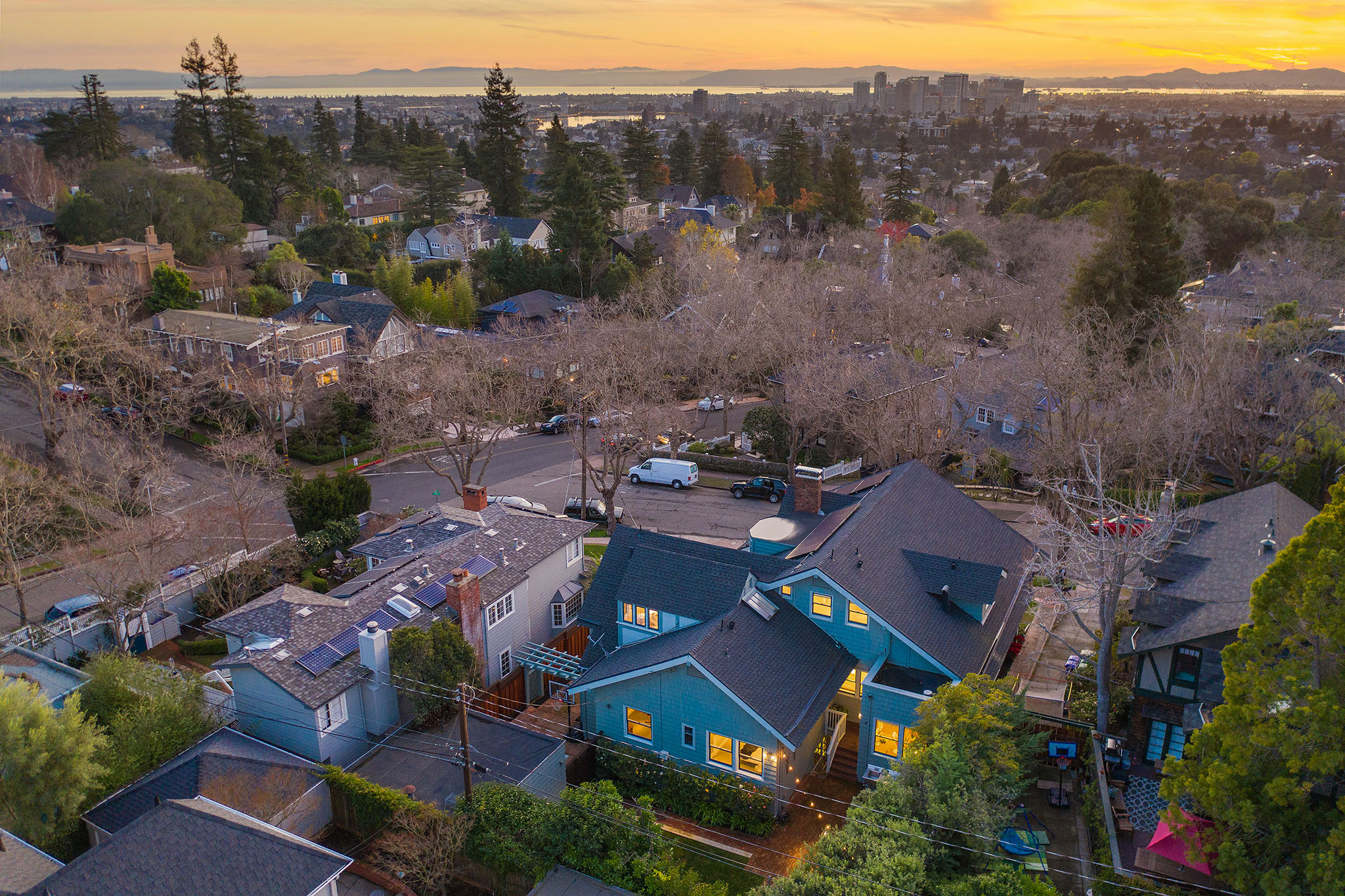 Image number 7 for slideshow of 138 Bonita Avenue