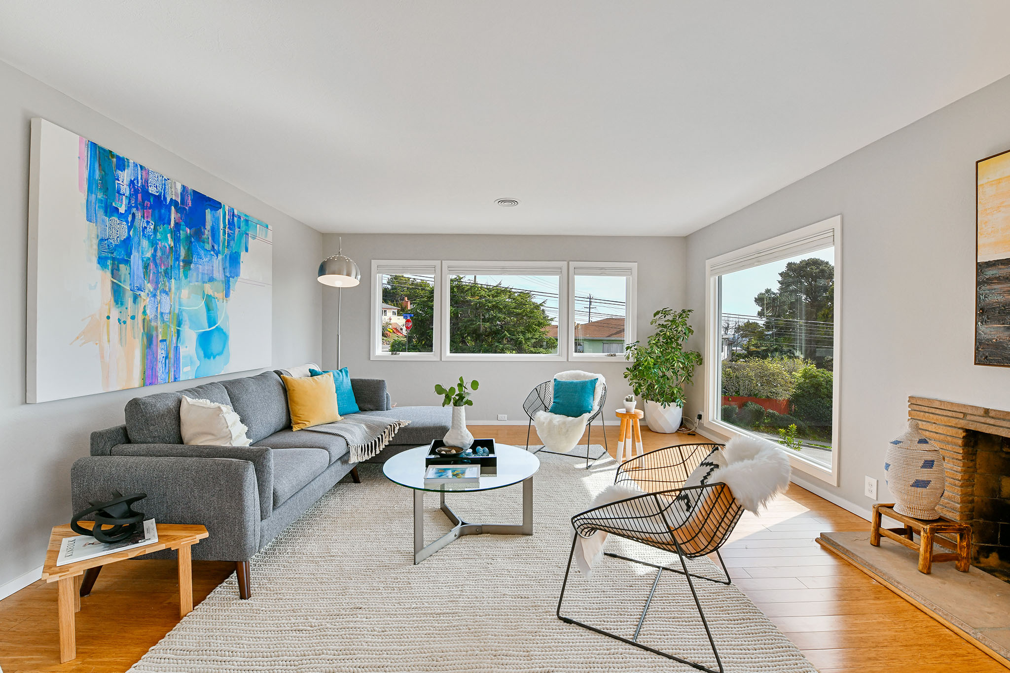 Image number 2 for slideshow of 701 Colusa Avenue, El Cerrito