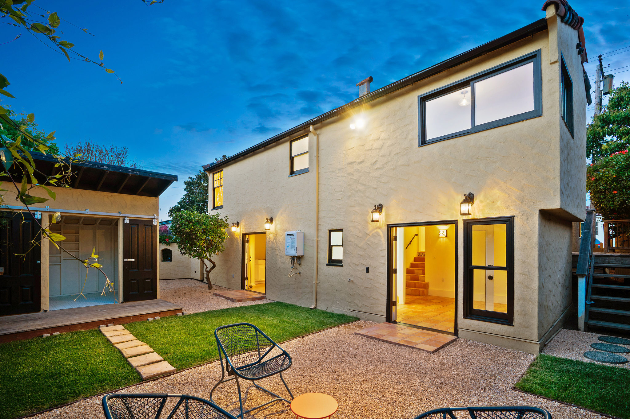 Image number 4 for slideshow of 1130 Garfield Avenue