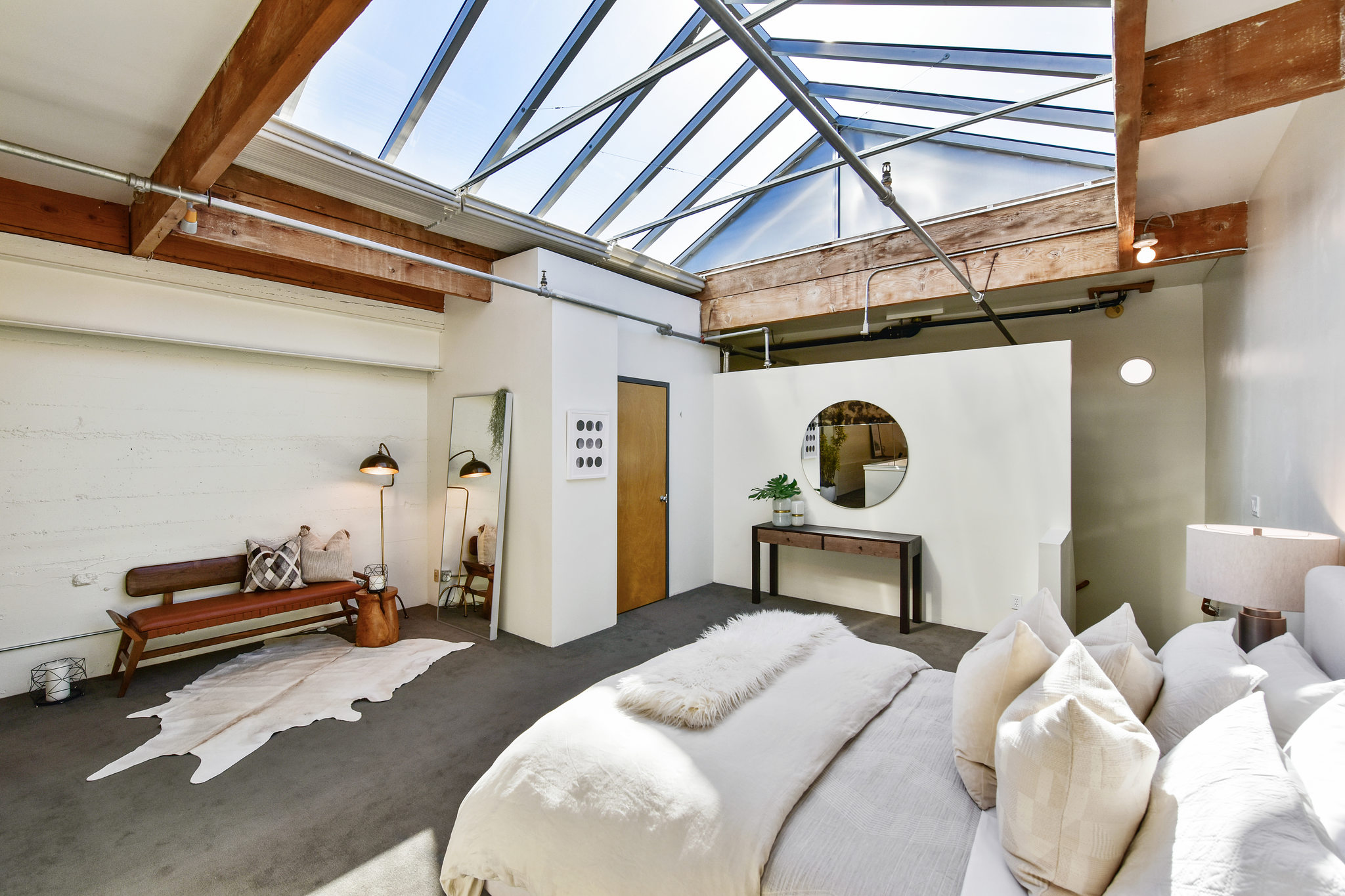 Image number 4 for slideshow of 4300 HORTON STREET #5 -