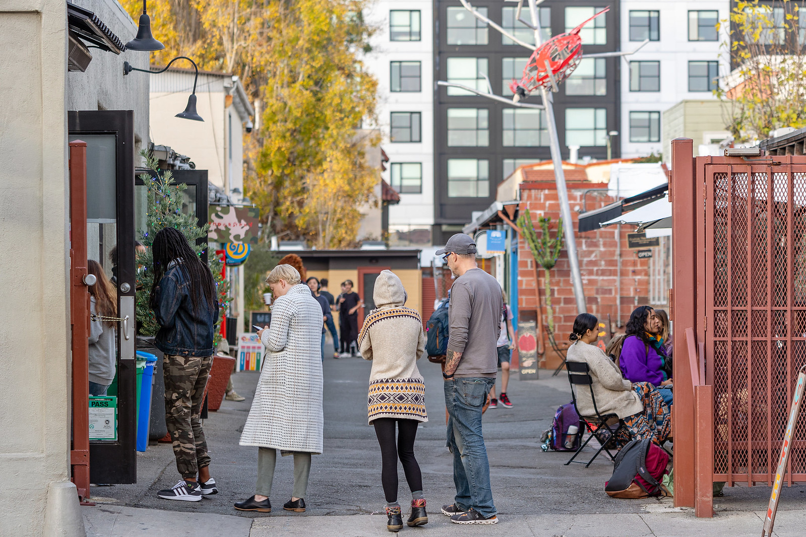 Neighborhood Gallery