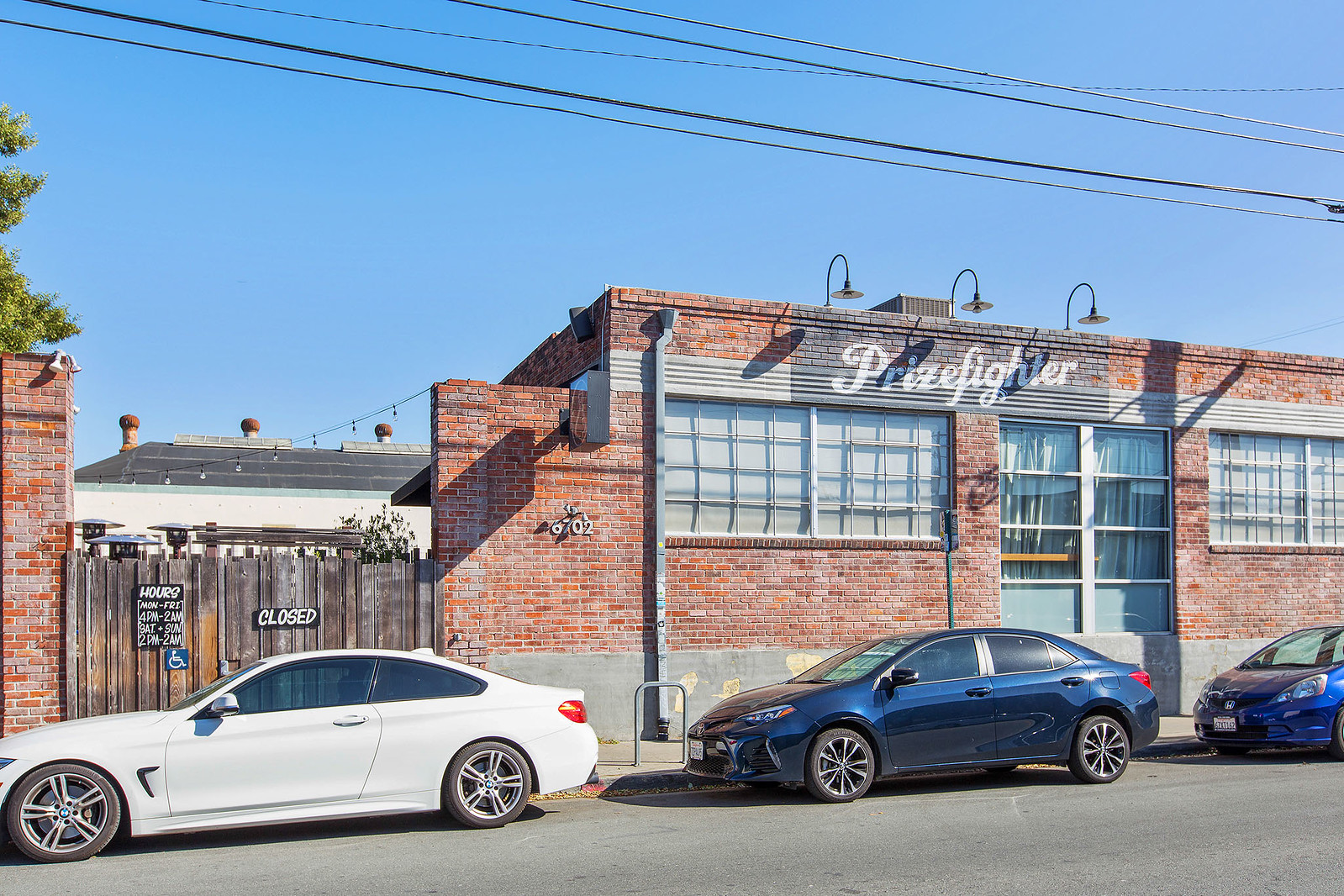 Neighborhood Gallery