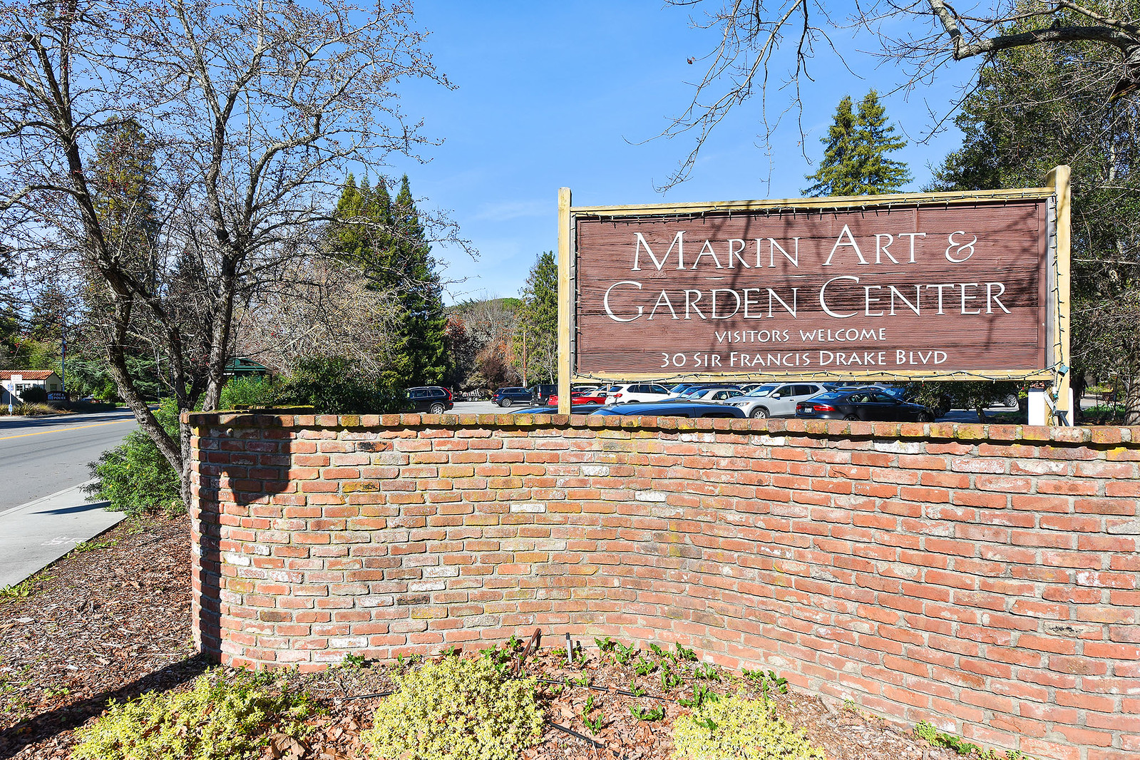 Cover Image for 80 Laurel Grove Avenue presented by Tracy McLaughlin