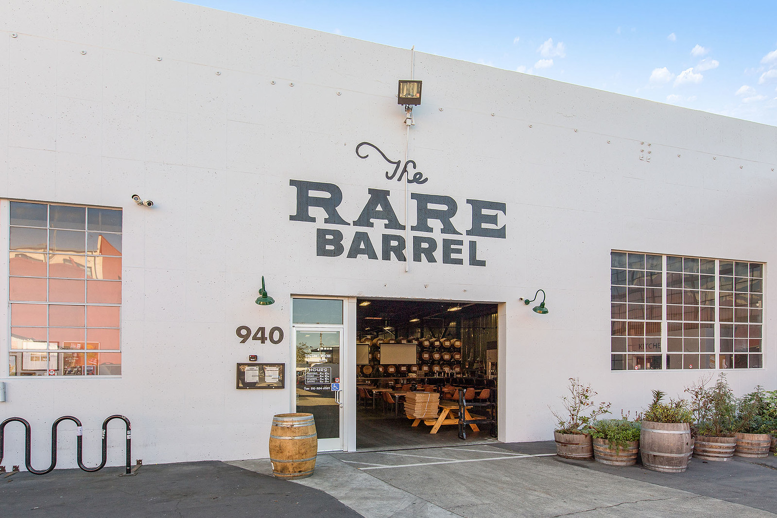 Cover Image for 1221 Blake Street presented by Billy Witort