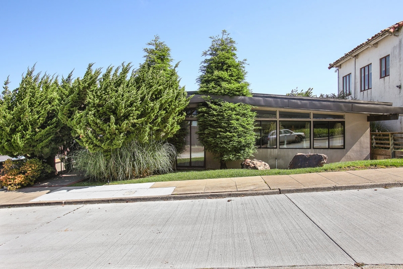 23 Robinhood Drive